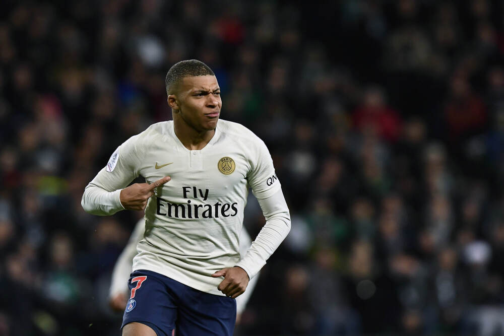 费拉拉：劳塔罗抛开进球不谈，关键在于他在场上的表现和领袖魅力